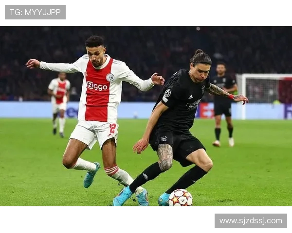 2010至2011赛季巴萨对决阿森纳欧冠经典全景回顾激情巅峰之战